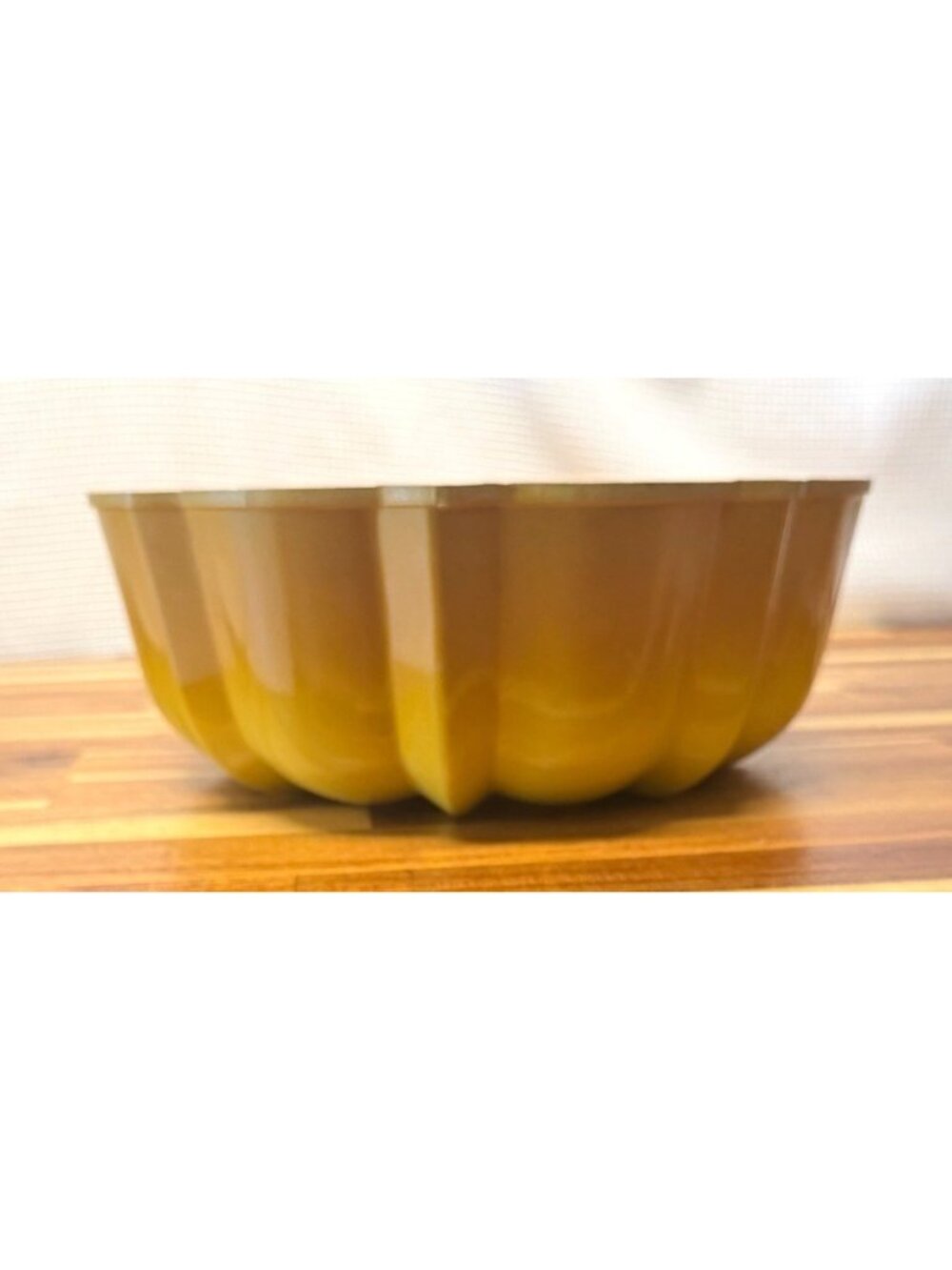 Vintage BUNDT Brand Fluted Tube Pan Harvest Gold Northland Aluminum Products USA